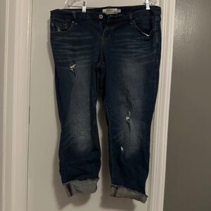 Torrid Boyfriend Jean, distressed denim cuffed capri jean size 16(052)